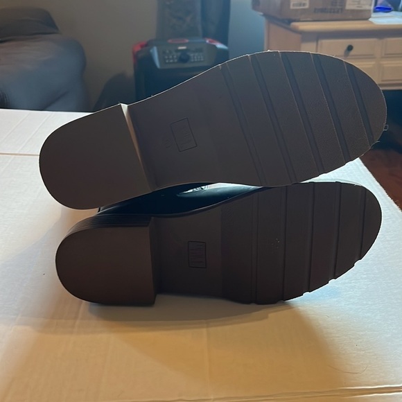 time and true-size 9 wide-tall riding boots with buckle detail and zipper. - Picture 6 of 10